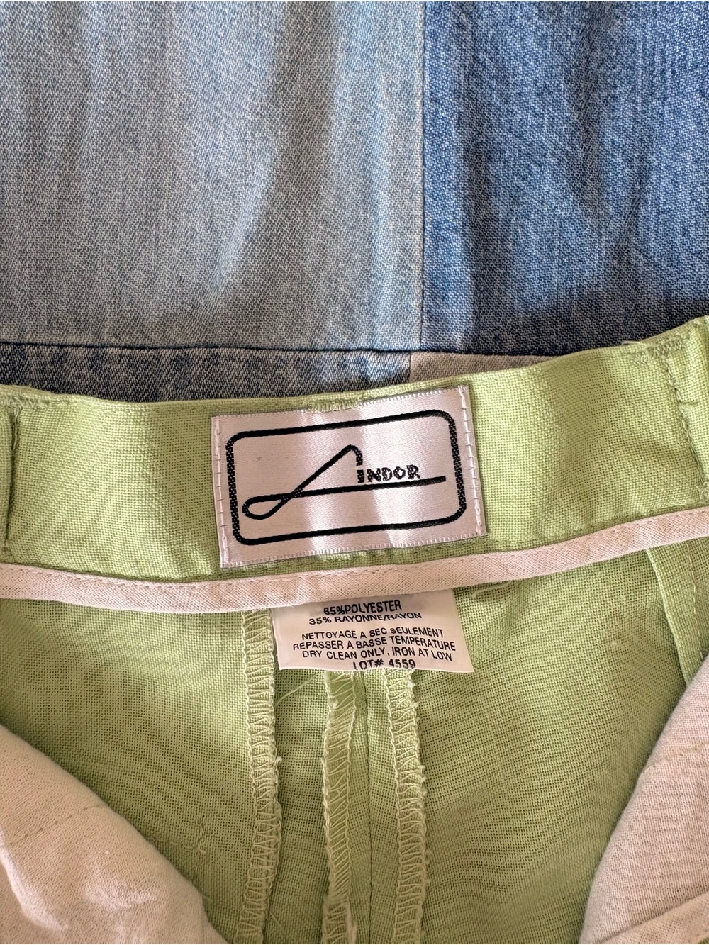 Vintage Lightweight Green Pleated High Waisted Shorts - Picture 5 of 7